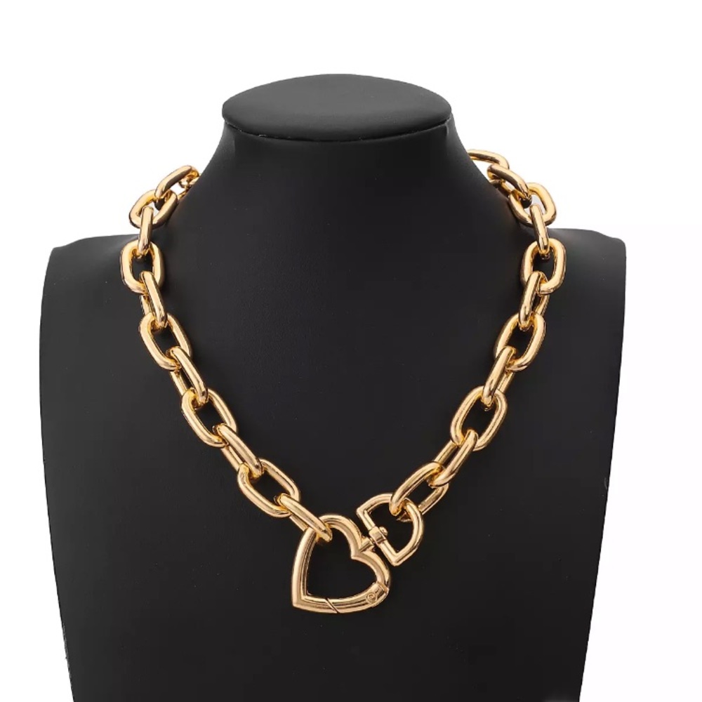 ๐ 14K Gold Plated Chunky Heart Pendant Necklace Choker - Picture 6 of 6